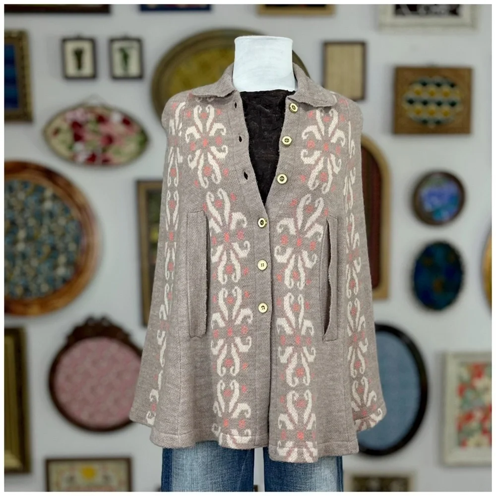 Anthro “Flowering Pompona Cape” by Madchen - Picture 5 of 16